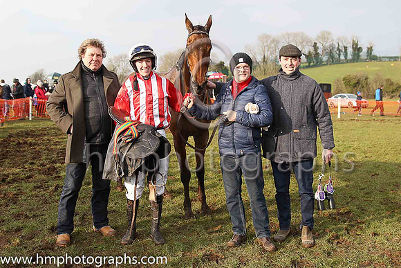 01st CELTIC THUNDER and D McConville ( 1 , RED  WHITE STRIPES; red sleeves; white cap ) Trainer: Marshall Watson,, Owner : Daire J. McConville