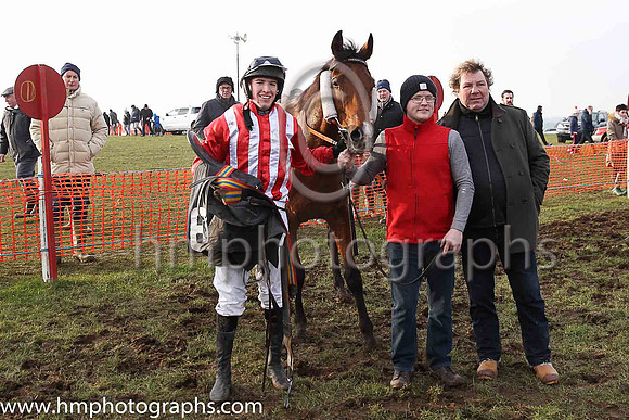 01st LONGTYMEGONE and D McConville ( 6 , RED  WHITE STRIPES; red sleeves; white cap ) Trainer: Alan A.H. Wells , Owner : Daire J. McConville