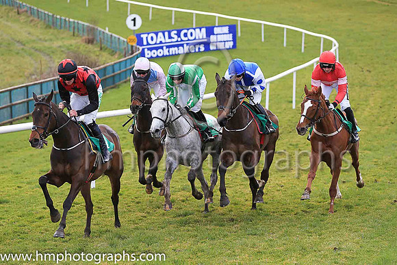01st Getareason and Mr P W Mullins ( 2 , red, pink band ) Trainer - W P Mullins , Owner - Sullivan Bloodstock Limited