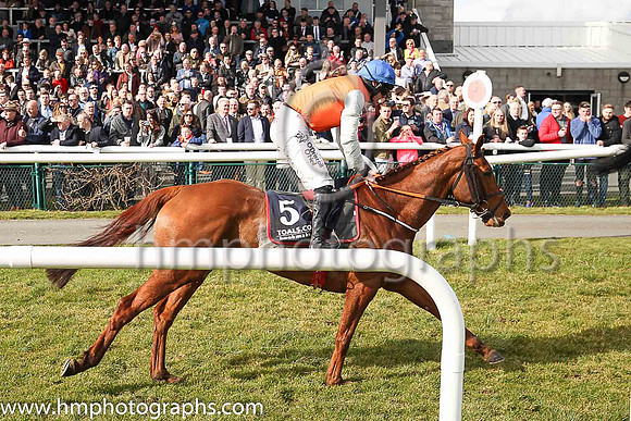01st Poormans Hill and J W Kennedy ( 5 , orange ) Trainer - G Elliott , Owner - Vincent Caldwell  Mrs Kathleen Caldwell