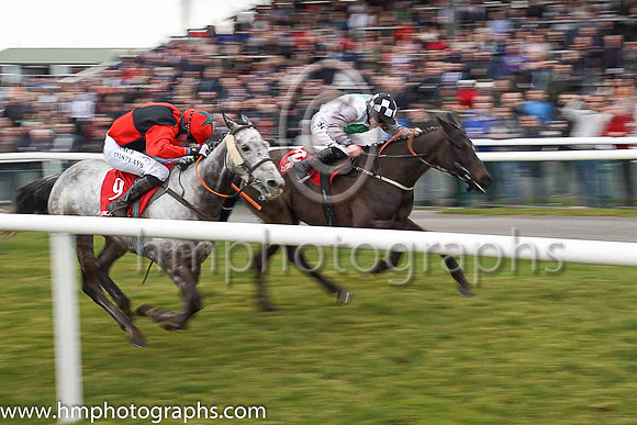 01st Shanklys Dawn and A W Short 5 ( 9 , red amd black qtrd ) Trainer - P J Rothwell , Owner - James Guilfoyle