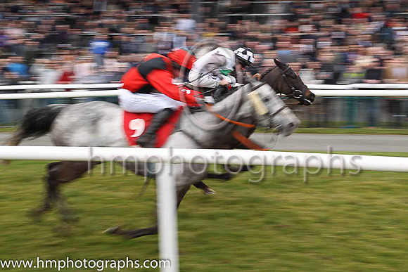 01st Shanklys Dawn and A W Short 5 ( 9 , red amd black qtrd ) Trainer - P J Rothwell , Owner - James Guilfoyle