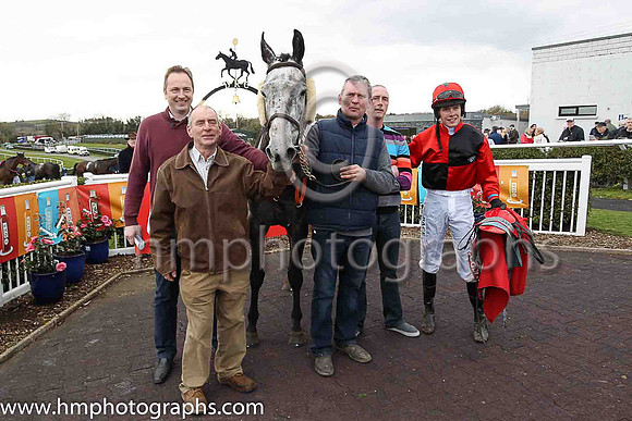 01st Shanklys Dawn and A W Short 5 ( 9 , red amd black qtrd ) Trainer - P J Rothwell , Owner - James Guilfoyle