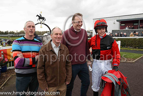 01st Shanklys Dawn and A W Short 5 ( 9 , red amd black qtrd ) Trainer - P J Rothwell , Owner - James Guilfoyle