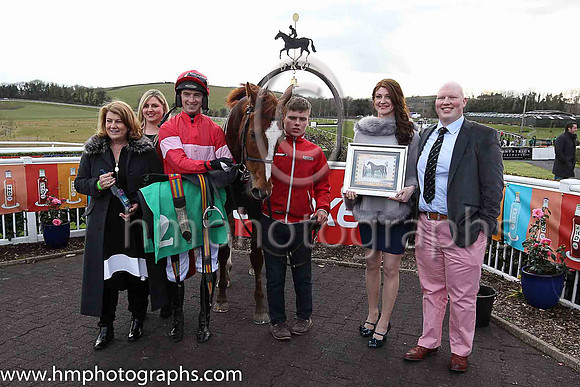 01st Getareason and Mr P W Mullins ( 2 , red, pink band ) Trainer - W P Mullins , Owner - Sullivan Bloodstock Limited