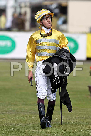 K Latham jockey of Mad Existance , 2nd - FT8E1341-e