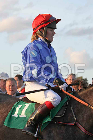 Miss L Dowdall - FT8E3242-e