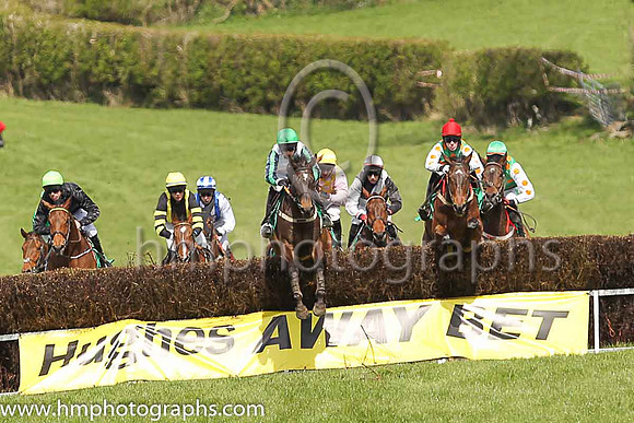 01st EVERYBREATHYOUTAKE and M J O'Hare ( 36 , WHITE; dark blue  emerald green striped sleeves; emerald green cap ) Trainer: J.G. Cosgrave , Owner : Neville Reid