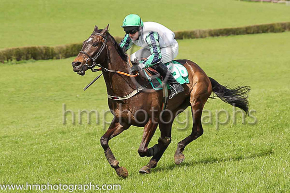 01st EVERYBREATHYOUTAKE and M J O'Hare ( 36 , WHITE; dark blue  emerald green striped sleeves; emerald green cap ) Trainer: J.G. Cosgrave , Owner : Neville Reid