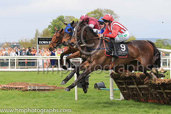 03rd Colwinston and Rachael Blackmore ( 9 , white and red stripes ) Trainer - Miss S Barkley , Owner - Mrs R McAloon