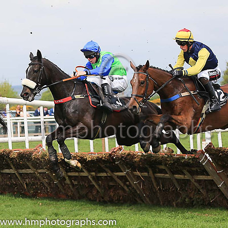 01st Canardier and A E Lynch ( 3 , light rgreen, royal blue star ) Trainer - D A McLoughlin , Owner - Slattery Bloodstock Limited