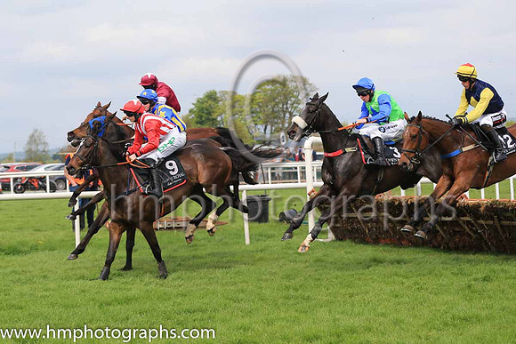 01st Canardier and A E Lynch ( 3 , light rgreen, royal blue star ) Trainer - D A McLoughlin , Owner - Slattery Bloodstock Limited