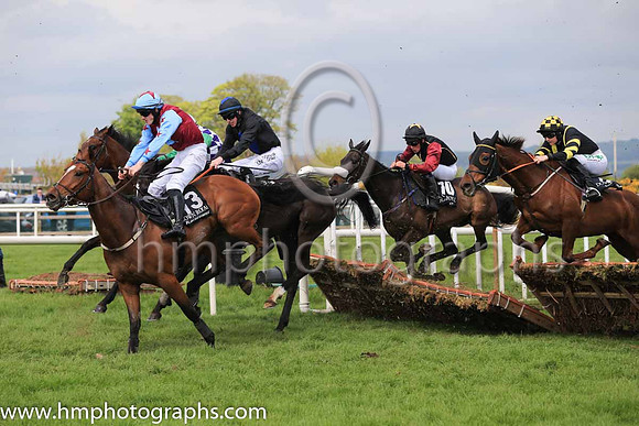 02nd I?ve Got Rhythm and R A Doyle 5 ( 13 , dark blue, white seams ) Trainer - C O?Dwyer , Owner - Mrs Audrey O?Dwyer