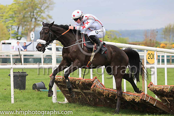 14th Sierra Law and D Meyler ( 1 , white, red seams ) Trainer - K Thornton , Owner - Gary Ryan