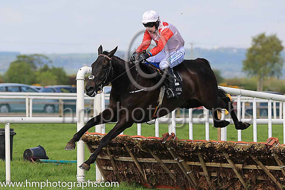 03rd Tourboy and I J McCarthy 5 ( 2 , white, three large red spots ) Trainer - Mark Fahey , Owner - Mrs S B Hawkins
