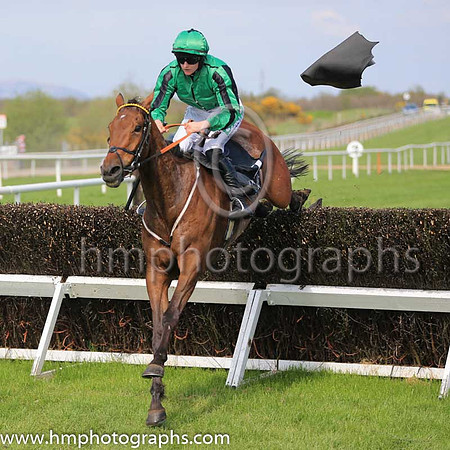 dsq Whatsinthecorner and Rachael Blackmore ( 7 , emerald green, black seams ) Trainer - J J Hanlon , Owner - T J McDonald