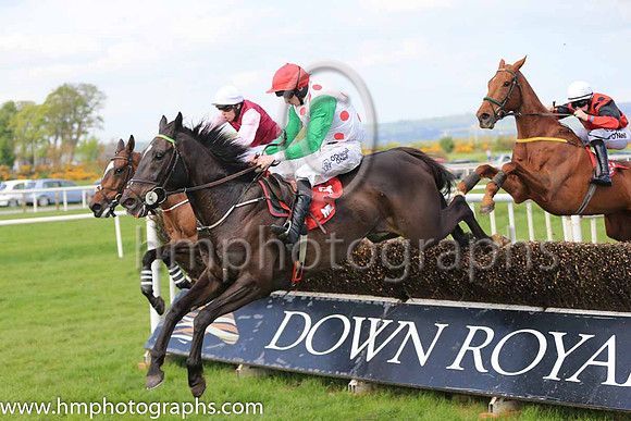 01st Drumconnor Lad and R Loughran ( 3 , white, red spots ) Trainer - A Keatley , Owner - David G Keys