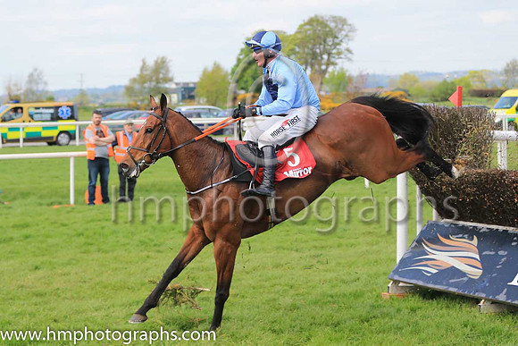 11th Our Dougal and R M Power ( 5 , light blue, dark blue cross ) Trainer - H de Bromhead , Owner - Mrs Lorraine Mangan