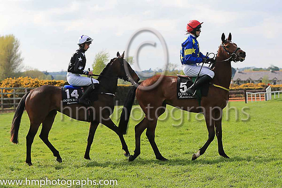 01st Jerandme and Mr M J O?Hare 5 ( 5 , royal blue, yellow stars ) Trainer - N Meade , Owner - Harbrio Partnership