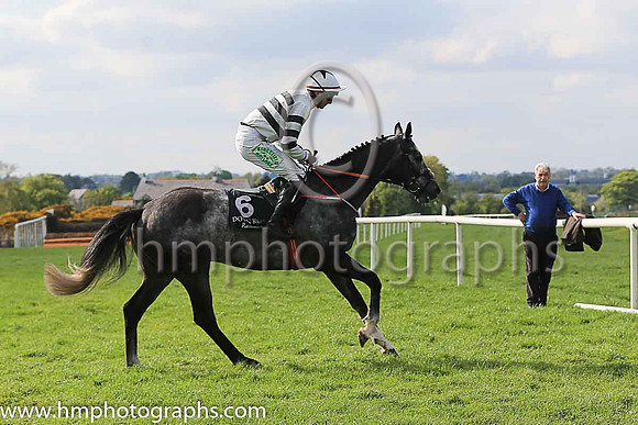 02nd Khanisari and Mr D G Lavery 3 ( 6 , white and black hoops ) Trainer - Ellmarie Holden , Owner - Paul Holden