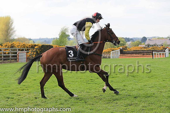08th Brog Ahaon and Mr S F O?Keeffe 7 ( 3 , black, red star ) Trainer - M McCabe , Owner - M J Hanrahan