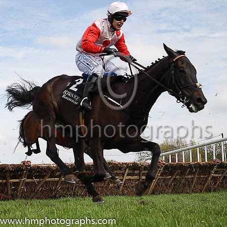 03rd Tourboy and I J McCarthy 5 ( 2 , white, three large red spots ) Trainer - Mark Fahey , Owner - Mrs S B Hawkins
