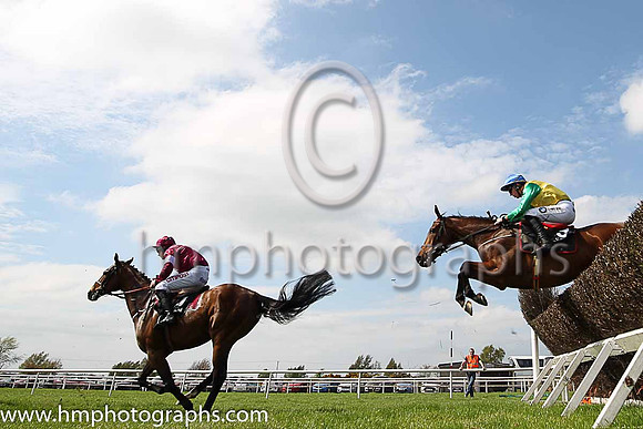 01st Peace News and D N Russell ( 5 , maroon, white star ) Trainer - H de Bromhead , Owner - Gigginstown House Stud
