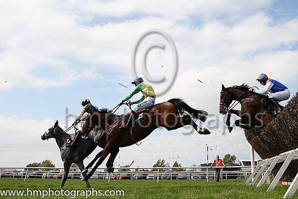 02nd Justmemyselfandi and D Meyler ( 3 , yellow, emerald green sleeves ) Trainer - Miss E Doyle , Owner - Well Oiled Partnership