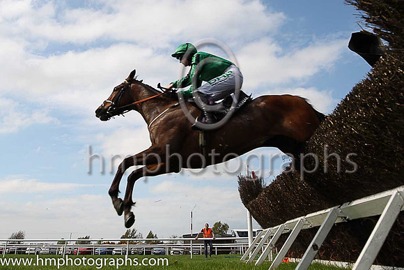 dsq Whatsinthecorner and Rachael Blackmore ( 7 , emerald green, black seams ) Trainer - J J Hanlon , Owner - T J McDonald