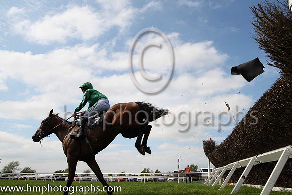 dsq Whatsinthecorner and Rachael Blackmore ( 7 , emerald green, black seams ) Trainer - J J Hanlon , Owner - T J McDonald