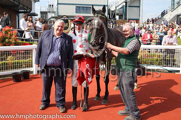 01st Drumconnor Lad and R Loughran ( 3 , white, red spots ) Trainer - A Keatley , Owner - David G Keys