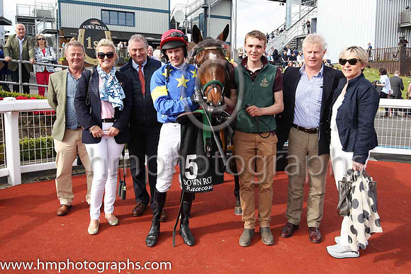 01st Jerandme and Mr M J O'Hare 5 ( 5 , royal blue, yellow stars ) Trainer - N Meade , Owner - Harbrio Partnership