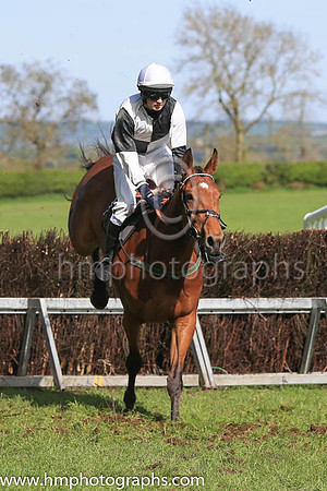 PU ARDOYNE and W Mackie ( 1 ,Antrim (H) - BLACK  WHITE QTD; black  white hlvd sleeves; white cap ) Trainer: Colin S. McKeever , Owner : W.W. Dennison