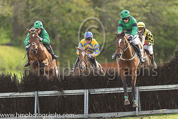 02nd ISN'T SHE LOVELY and M J O'Hare ( 5 , EMERALD GREEN,dark blue hoop; emerald green sleeves,dark blue armlet; emerald green cap,dark blue spots ) Trainer: J.G. Cosgrave , Owner : Pauline Whitten