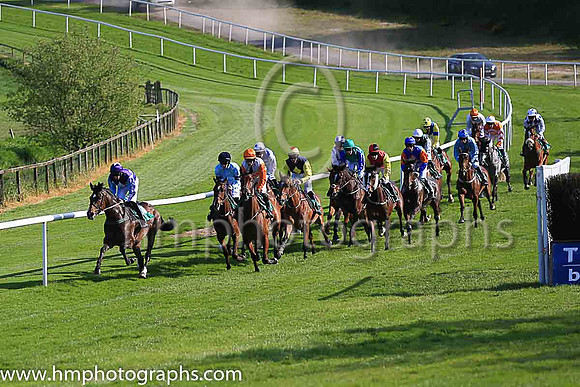 08th Loveinalamborghini and C D Maxwell ( 10 , blue, three white diamonds ) Trainer - J G Cosgrave , Owner - Ms Anita Acheson