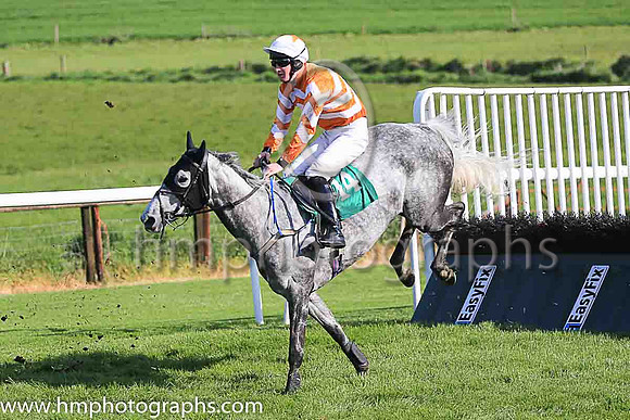 07th Askyourmammy and B Browne 5 ( 14 , orange and white chevrons ) Trainer - N G Hynds , Owner - Gary O?Hagan