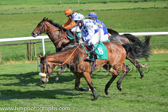 11th King Of Scotland and M F Mooney ( 8 , blue and white diamonds ) Trainer - Mrs A Mooney , Owner - J McCaghy