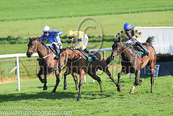 01st King Of Aran and D E Mullins ( 4 , blue, white cap ) Trainer - M C Grassick , Owner - M C Grassick