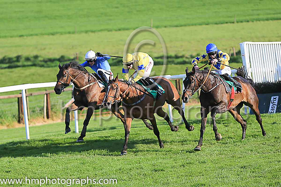01st King Of Aran and D E Mullins ( 4 , blue, white cap ) Trainer - M C Grassick , Owner - M C Grassick