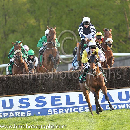 05th Festival Opera and L P Dempsey ( 3 , blue, blue and white sleeves ) Trainer - J P Dempsey , Owner - Brian Pierce