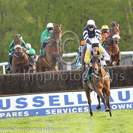 02nd Ri An Rian and S W Flanagan ( 10 , white, green diabolo ) Trainer - Miss E Doyle , Owner - P  J Syndicate