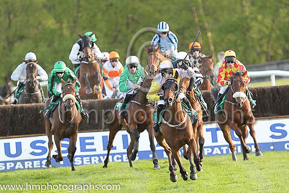 01st Whatsinthecorner and Rachael Blackmore ( 8 , emerald green, black seams ) Trainer - J J Hanlon , Owner - T J McDonald