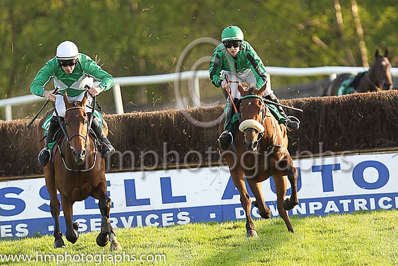 01st Whatsinthecorner and Rachael Blackmore ( 8 , emerald green, black seams ) Trainer - J J Hanlon , Owner - T J McDonald