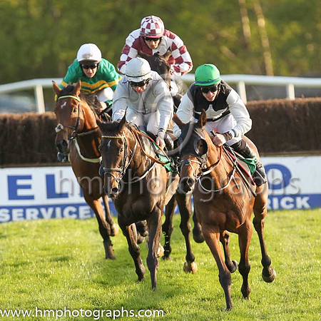 11th Kayf Thou and M A Enright ( 5 , brown and white qtrd ) Trainer - G Elliott , Owner - D Charlesworth