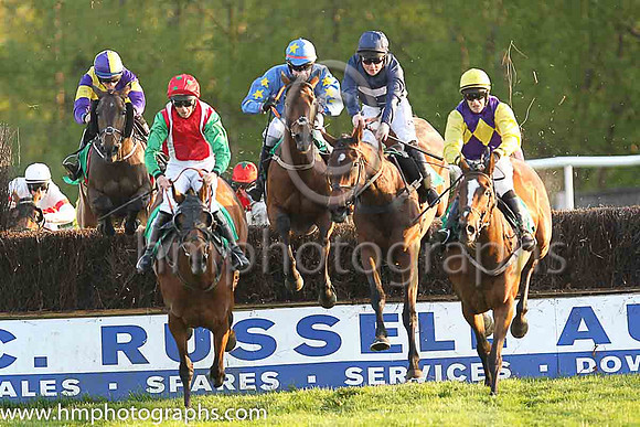 01st Dorkas and L P Dempsey ( 3 , navy blue, pink hoop ) Trainer - J R Finn , Owner - Ms Amanda Finn
