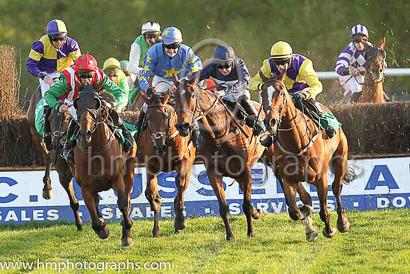 01st Dorkas and L P Dempsey ( 3 , navy blue, pink hoop ) Trainer - J R Finn , Owner - Ms Amanda Finn