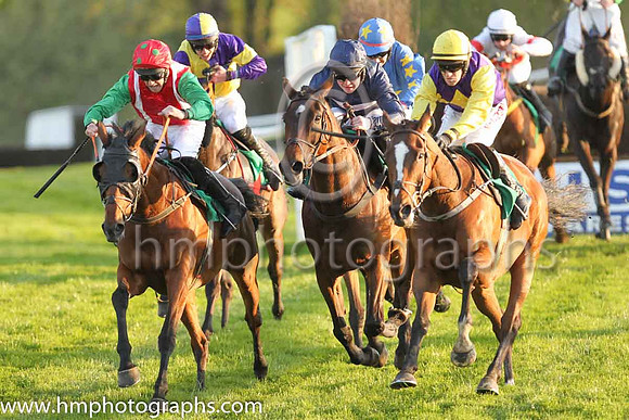 01st Dorkas and L P Dempsey ( 3 , navy blue, pink hoop ) Trainer - J R Finn , Owner - Ms Amanda Finn
