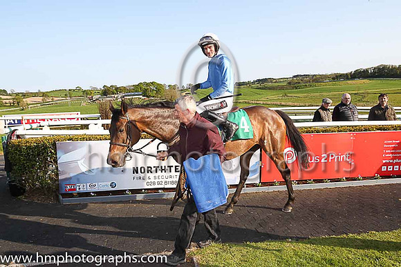 01st King Of Aran and D E Mullins ( 4 , blue, white cap ) Trainer - M C Grassick , Owner - M C Grassick