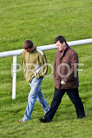 Gordon Elliott walking the course - FT8E3827-e