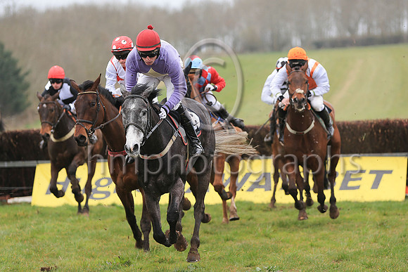 01st ANGELS BREATH and J C Barry ( 19 , PURPLE,yellow diamond; purple sleeves; red cap ) Trainer: P.M.J. Doyle,, Owner : Mary Doyle